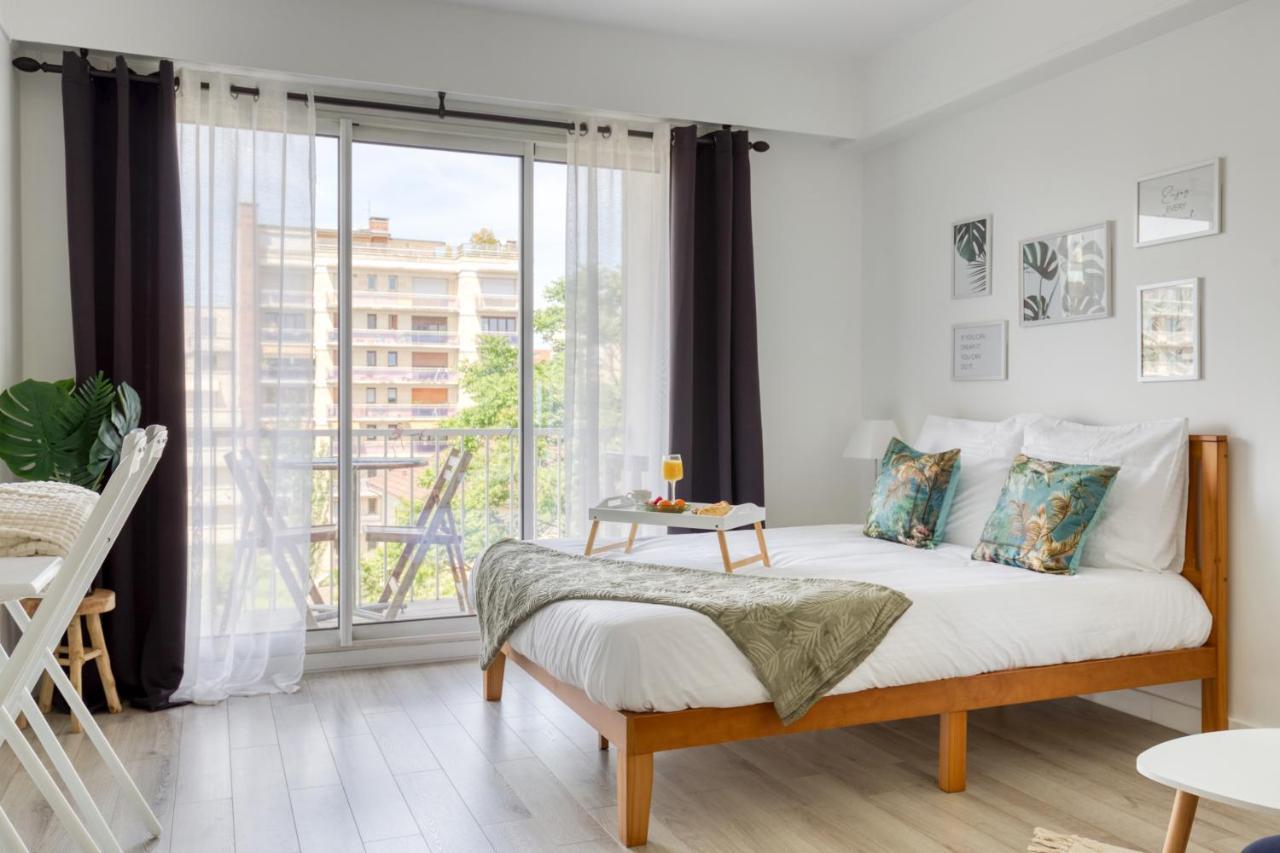 Zzzen Aux Portes De Paris Avec Parking Et Netflix Vincennes Exterior foto